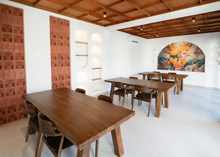 Hotel Tepi Segara Seminyak