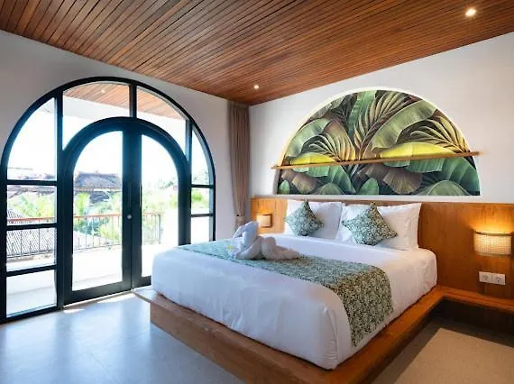 Tepi Segara Hotel *